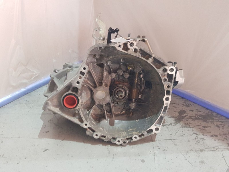 Recambio de caja cambios para toyota yaris active referencia OEM IAM 20TT  060520363