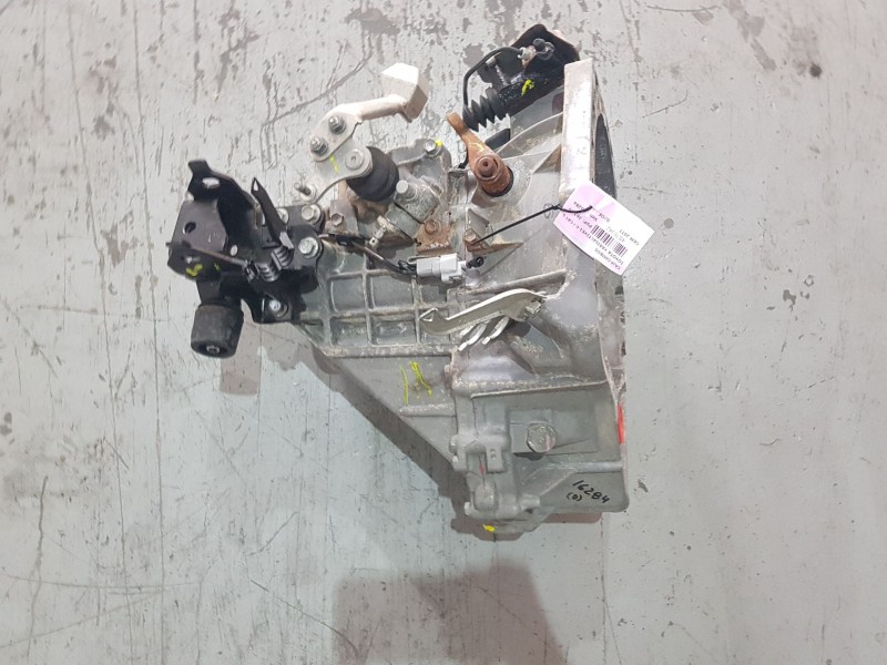 Recambio de caja cambios para toyota yaris active referencia OEM IAM 20TT  060520363