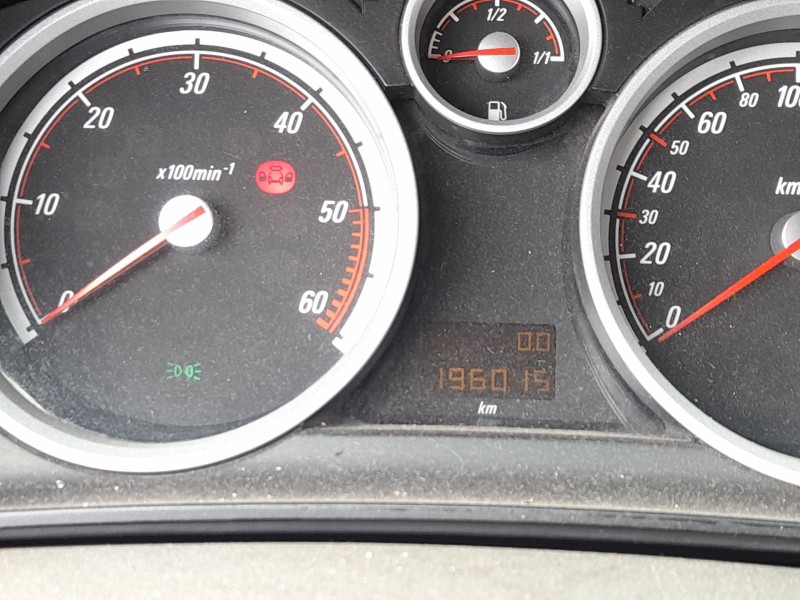 opel astra h gtc (a04) del año 2005