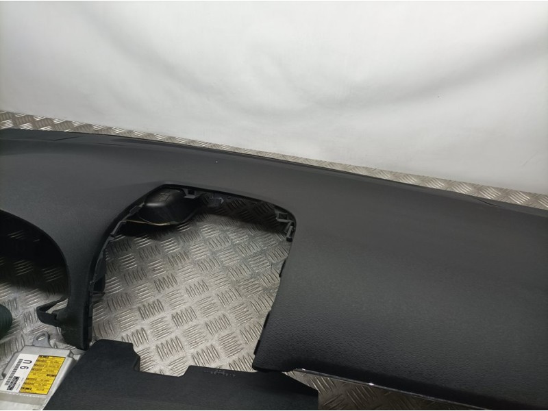 Recambio de kit airbag para toyota avensis (t27) active referencia OEM IAM 4513005130C0  C/ SALPICADERO , PRETENSORES Y AIRBAG D