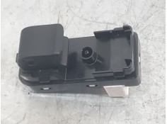 MANDO ELEVALUNAS TRASERO DERECHO D09H66370 