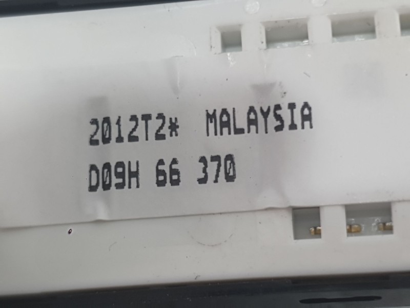 Recambio de mando elevalunas trasero derecho para mazda 2 hatchback (dl, dj) 1.5 skyactiv-g referencia OEM IAM D09H66370  