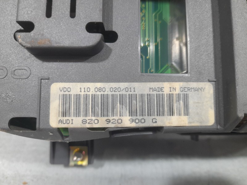 Recambio de cuadro instrumentos para audi a2 (8z0) 1.4 referencia OEM IAM 8Z090900G  