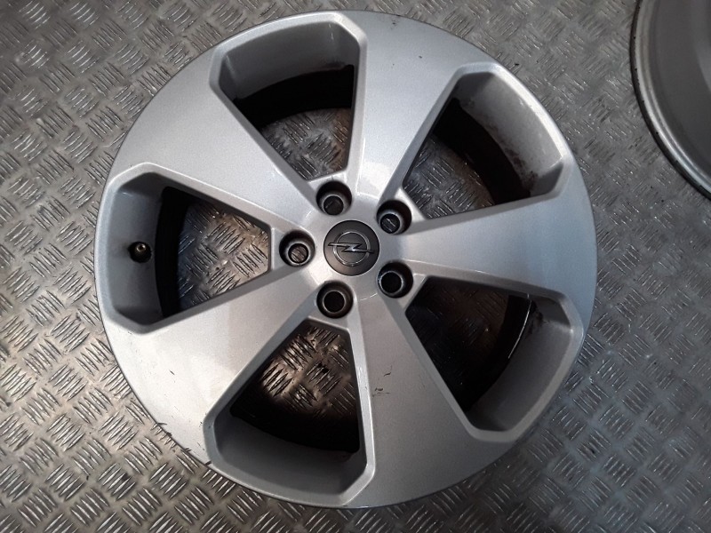 Recambio de juego llantas aluminio para opel mokka / mokka x (j13) 1.4 lpg (_76) referencia OEM IAM 7X17 5 TORN ET38 ROZADAS ALU