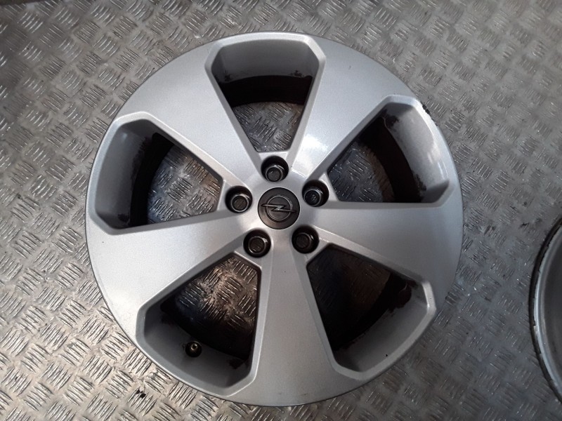 Recambio de juego llantas aluminio para opel mokka / mokka x (j13) 1.4 lpg (_76) referencia OEM IAM 7X17 5 TORN ET38 ROZADAS ALU