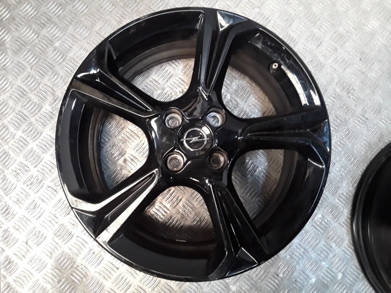 Recambio de juego llantas aluminio para opel corsa f (p2jo) 1.2 (68) referencia OEM IAM 7X17 4 TORN ET38 ROZADAS ALUMINIO
