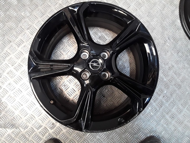 Recambio de juego llantas aluminio para opel corsa f (p2jo) 1.2 (68) referencia OEM IAM 7X17 4 TORN ET38 ROZADAS ALUMINIO
