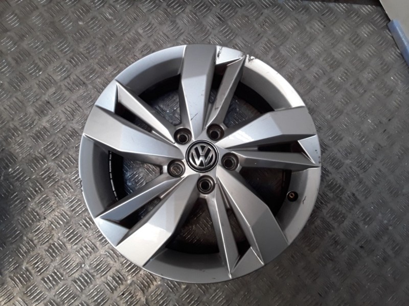 Recambio de juego llantas aluminio para volkswagen polo vi (aw1, bz1, ae1) 1.0 tsi referencia OEM IAM 5.5X15 5 TORN ET40 ROZADAS