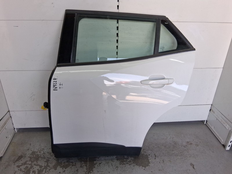 Recambio de puerta trasera izquierda para peugeot 2008 ii (ud_, us_, uy_, uj_, ur_, uc_) 1.2 puretech 100 referencia OEM IAM 983