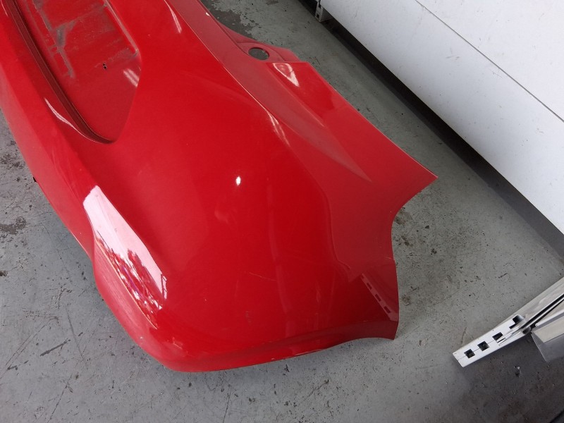 Recambio de paragolpes trasero para ford ka (ru8) 1.2 referencia OEM IAM 1580749 ROZADO 