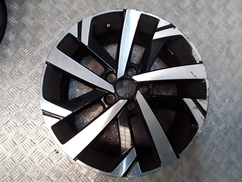 Recambio de juego llantas aluminio para volkswagen polo vi (aw1, bz1, ae1) 1.0 referencia OEM IAM 6.5X16 5 TORN ET47 ROZADAS ALU