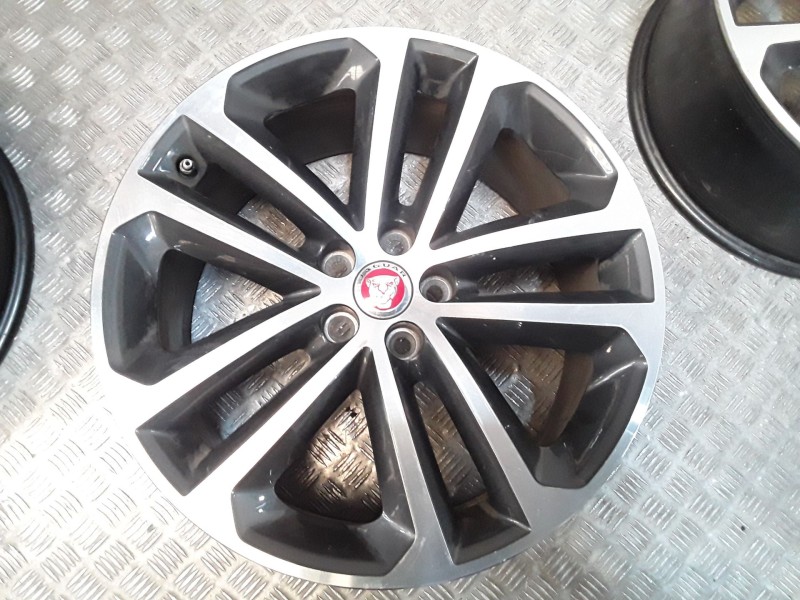 Recambio de juego llantas aluminio para jaguar f-pace (x761) 2.0 td4 awd referencia OEM IAM 8.5X16 5 TORN ET45  ALUMINIO