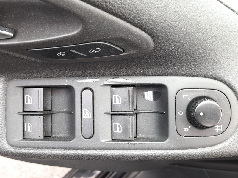 Recambio de mando elevalunas delantero izquierdo para volkswagen golf vi (5k1) 1.6 tdi referencia OEM IAM 1K4959857CREH  