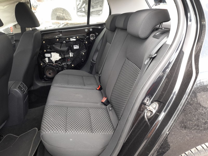 Recambio de asientos traseros para volkswagen golf vi (5k1) 1.6 tdi referencia OEM IAM   