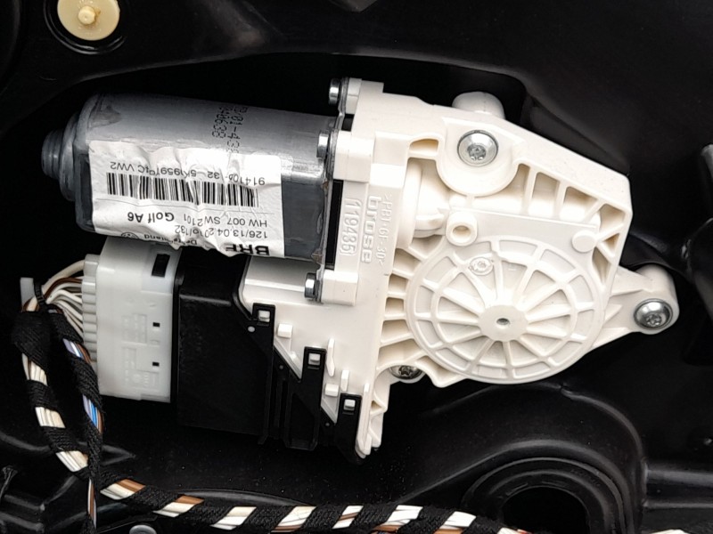 Recambio de elevalunas trasero derecho para volkswagen golf vi (5k1) 1.6 tdi referencia OEM IAM 5K4839462  
