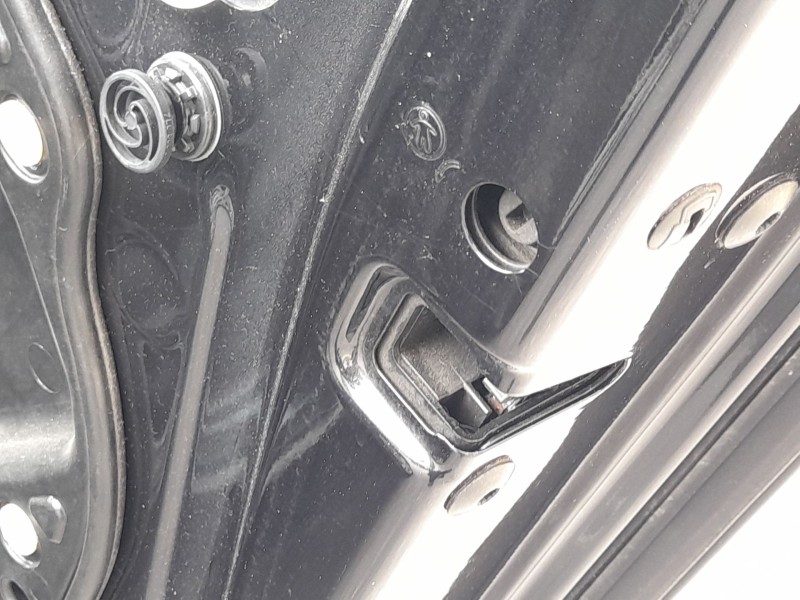 Recambio de cerradura puerta trasera derecha para volkswagen golf vi (5k1) 1.6 tdi referencia OEM IAM 5K4839016AG  