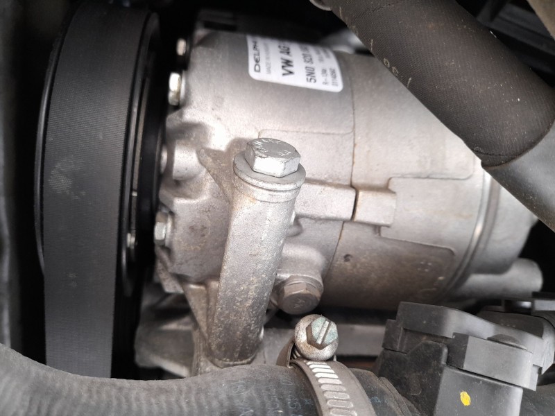 Recambio de compresor aire acondicionado para volkswagen golf vi (5k1) 1.6 tdi referencia OEM IAM 1K0820808F  