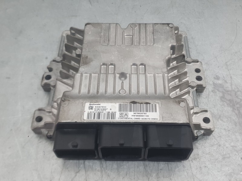 Recambio de centralita motor uce para peugeot 508 i (8d_) 1.6 hdi referencia OEM IAM 1944L0  