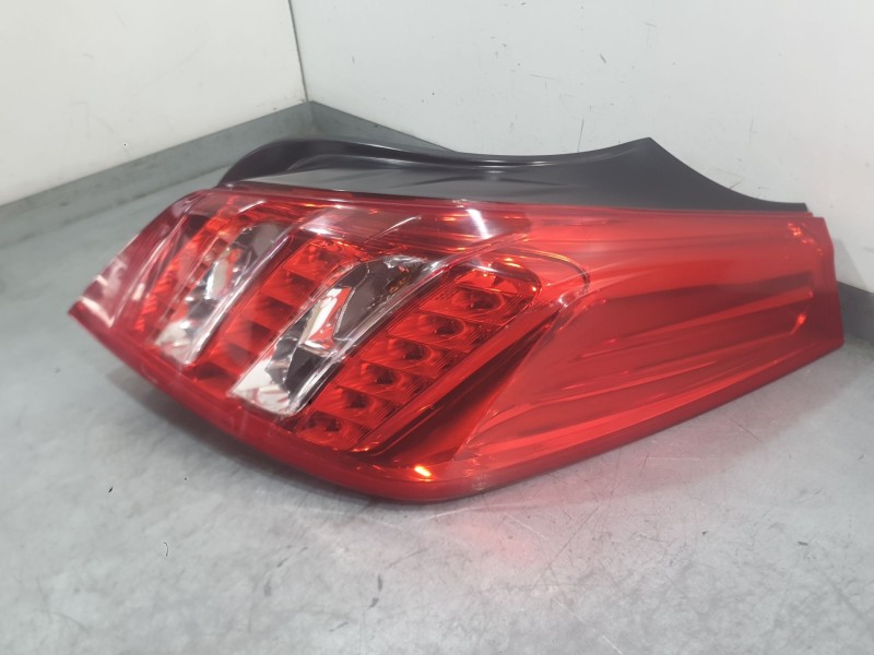 Recambio de piloto trasero derecho para peugeot 508 i (8d_) 1.6 hdi referencia OEM IAM 6351LL  