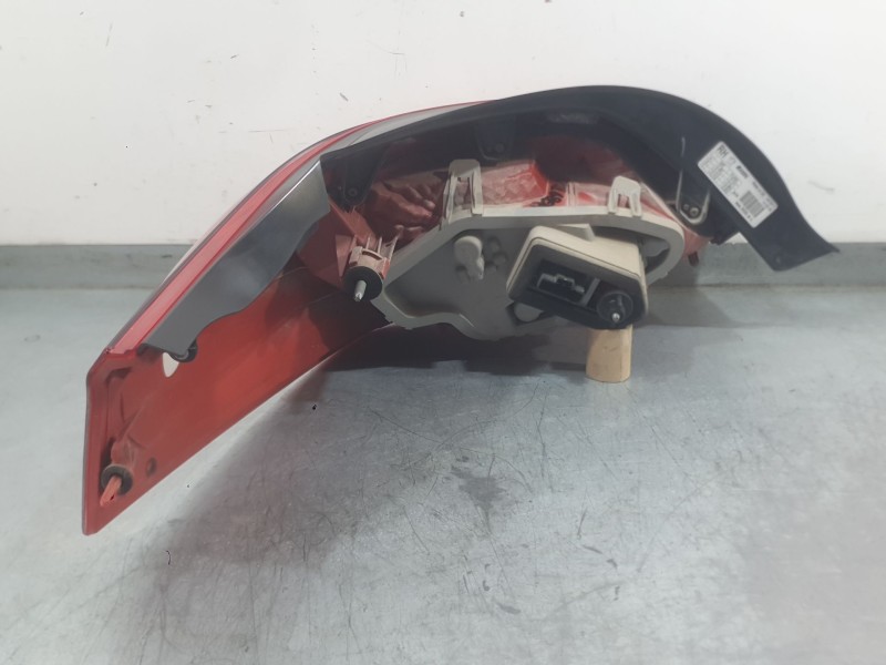 Recambio de piloto trasero derecho para peugeot 508 i (8d_) 1.6 hdi referencia OEM IAM 6351LL  