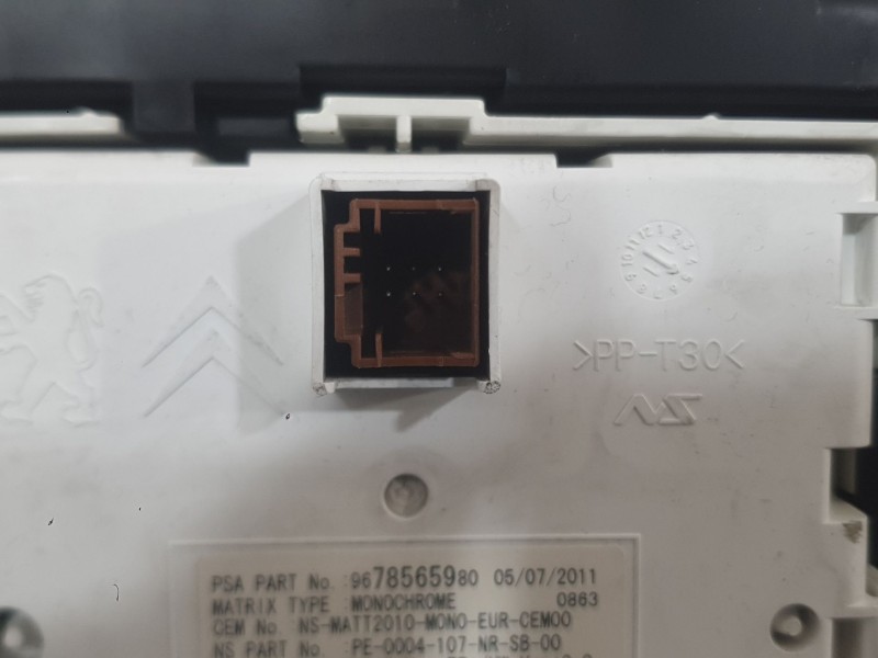 Recambio de cuadro instrumentos para peugeot 508 i (8d_) 1.6 hdi referencia OEM IAM 9824842180  