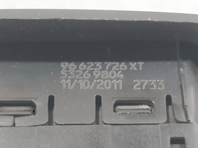 Recambio de mando elevalunas trasero derecho para peugeot 508 i (8d_) 1.6 hdi referencia OEM IAM 6490C6  