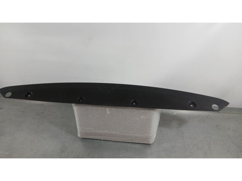 Recambio de spoiler paragolpes trasero para land rover range rover evoque (l551) 2.0 d165 mhev 4x4 referencia OEM IAM 28LR114905