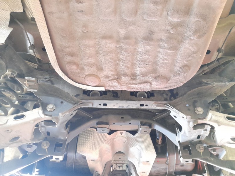 Recambio de puente trasero para jaguar f-pace (x761) 2.0 td4 awd referencia OEM IAM T4A40845  