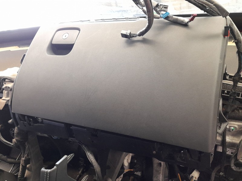 Recambio de guantera para jaguar f-pace (x761) 2.0 td4 awd referencia OEM IAM   