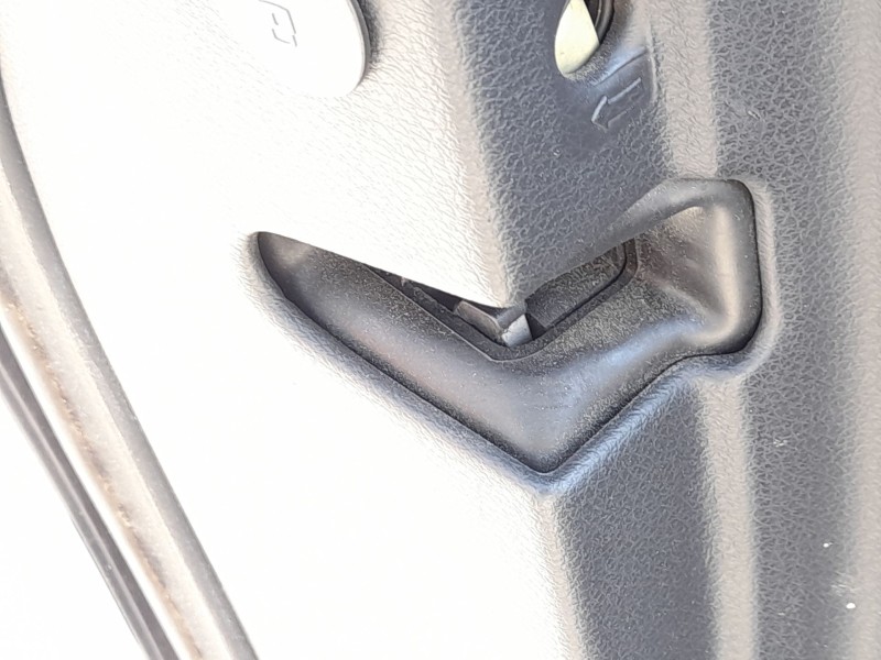 Recambio de cerradura puerta trasera izquierda para seat exeo (3r2) 2.0 tdi referencia OEM IAM 8E0839015AA  