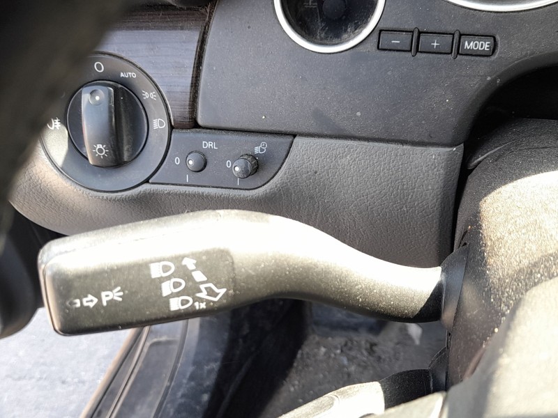 Recambio de mando luces y limpia para seat exeo (3r2) 2.0 tdi referencia OEM IAM 4E0953513K  4E0953503G