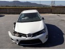 toyota auris (_e18_) del año 2014