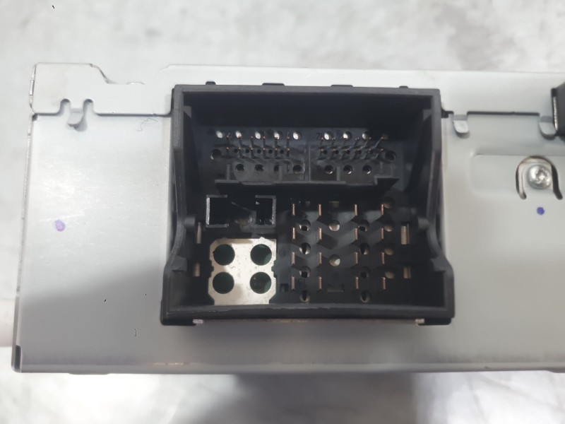 Recambio de sistema audio / radio para jaguar f-pace (x761) 2.0 td4 awd referencia OEM IAM T2H23535FKZ  