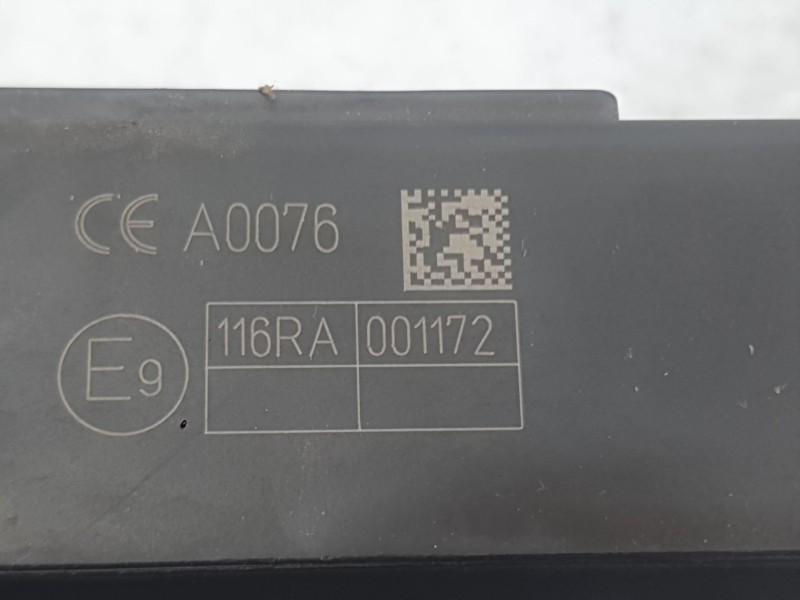 Recambio de caja reles / fusibles para jaguar f-pace (x761) 2.0 td4 awd referencia OEM IAM C2D23644  