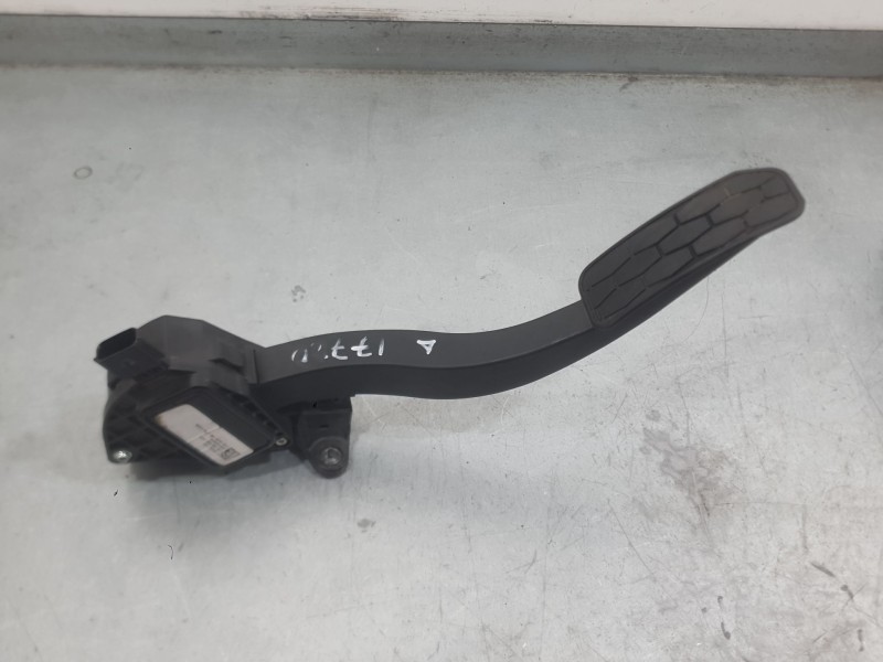 Recambio de potenciometro pedal para jaguar f-pace (x761) 2.0 td4 awd referencia OEM IAM T4A47133  