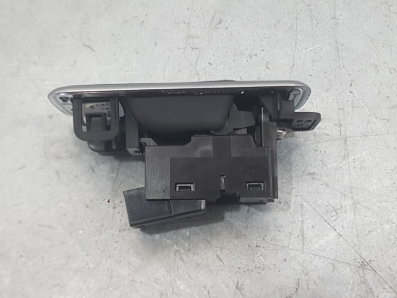 Recambio de mando elevalunas trasero derecho para jaguar f-pace (x761) 2.0 td4 awd referencia OEM IAM T2H3235  