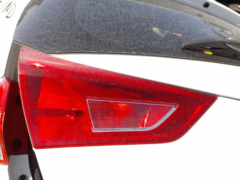 Recambio de piloto trasero izquierdo interior para toyota auris (_e18_) 1.4 d-4d (nde180_) referencia OEM IAM 8159102450  