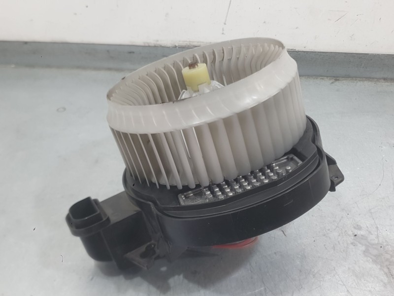 Recambio de motor calefaccion para jaguar f-pace (x761) 2.0 td4 awd referencia OEM IAM   