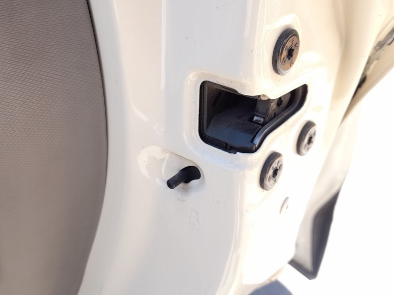Recambio de cerradura puerta trasera derecha para renault captur i (j5_, h5_) 1.5 dci 90 referencia OEM IAM 825005865R  