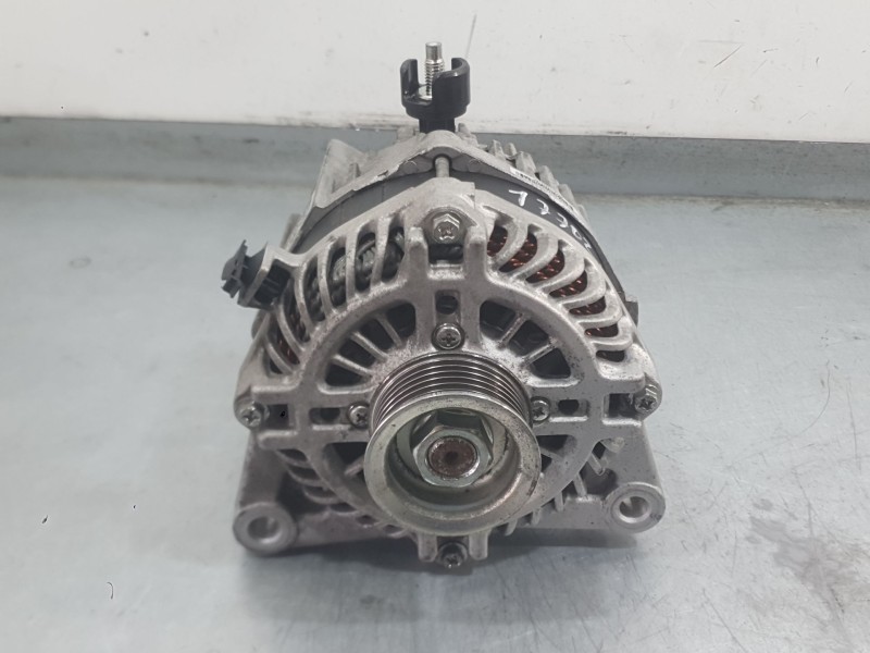 Recambio de alternador para jaguar f-pace (x761) 2.0 td4 awd referencia OEM IAM T2H26974  