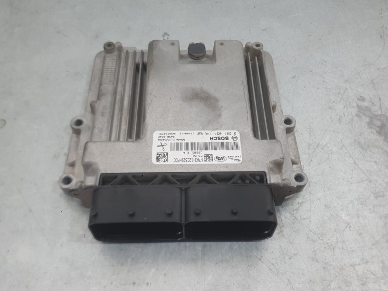 Recambio de centralita motor uce para jaguar f-pace (x761) 2.0 td4 awd referencia OEM IAM   