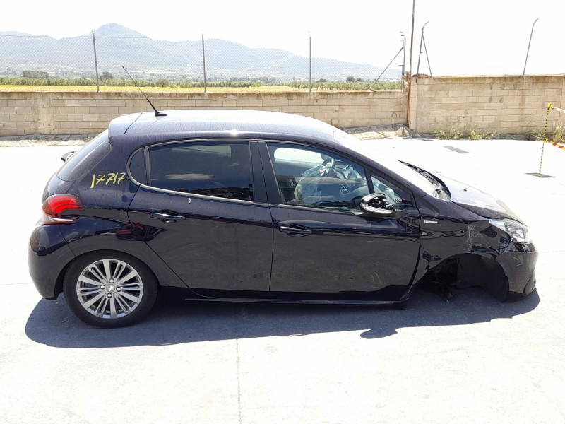 peugeot 208 i (ca_, cc_) del año 2017