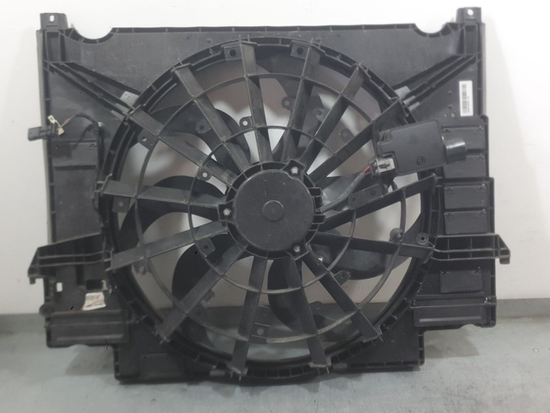 Recambio de electroventilador para jaguar f-pace (x761) 2.0 td4 awd referencia OEM IAM T4A38659  