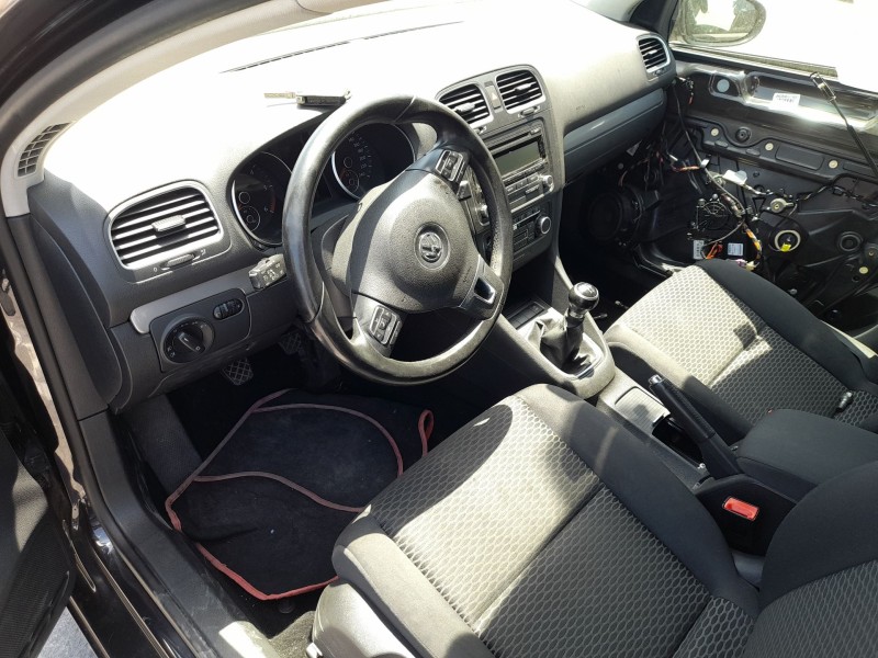 volkswagen golf vi (5k1) del año 2010