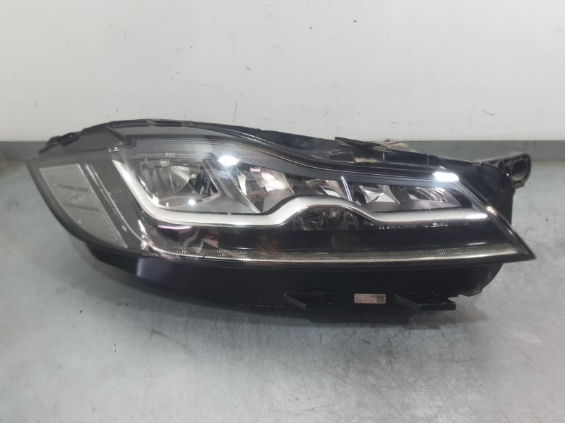 Recambio de faro derecho para jaguar f-pace (x761) 2.0 td4 awd referencia OEM IAM T2H24587  