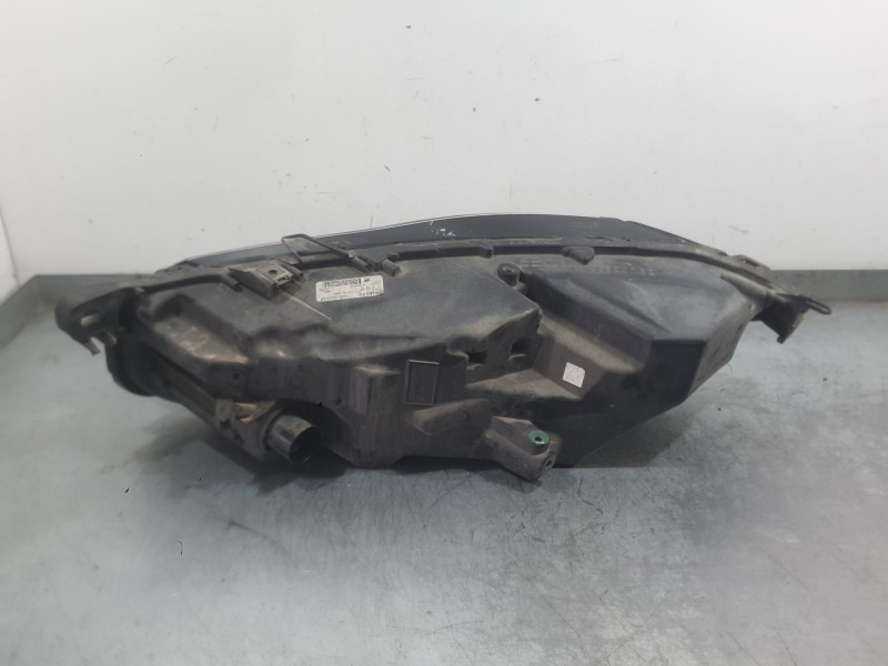 Recambio de faro derecho para jaguar f-pace (x761) 2.0 td4 awd referencia OEM IAM T2H24587  