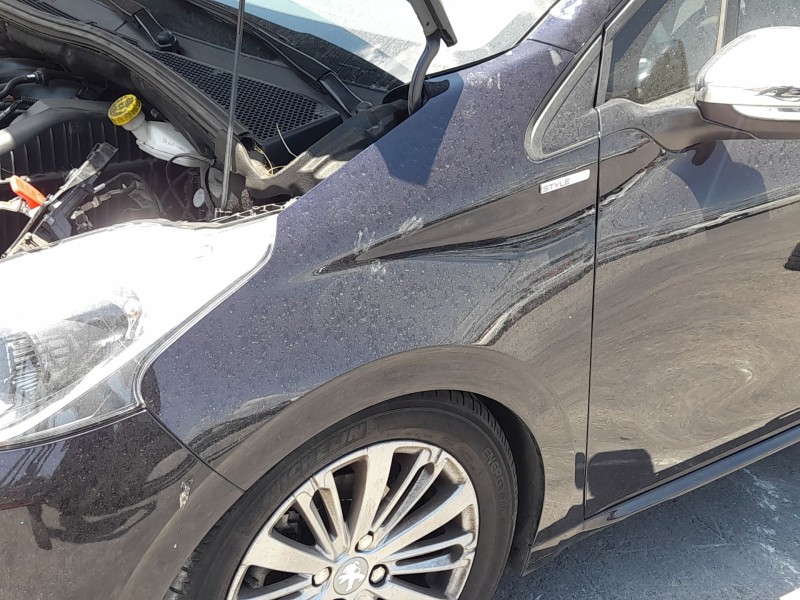 Recambio de aleta delantera izquierda para peugeot 208 i (ca_, cc_) 1.2 vti 82 referencia OEM IAM 9672994980  
