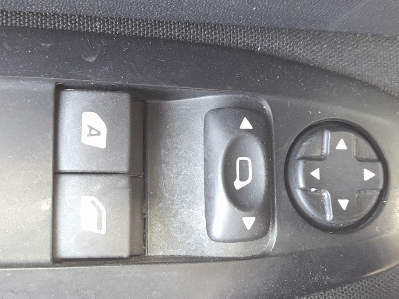 Recambio de mando elevalunas delantero izquierdo para peugeot 208 i (ca_, cc_) 1.2 vti 82 referencia OEM IAM 96751127ZD  
