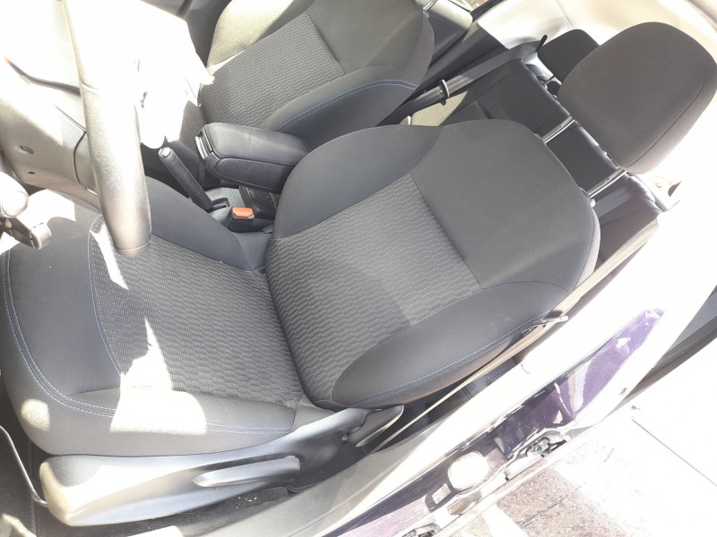Recambio de asiento delantero izquierdo para peugeot 208 i (ca_, cc_) 1.2 vti 82 referencia OEM IAM   