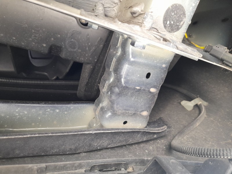 Recambio de refuerzo paragolpes trasero para peugeot 208 i (ca_, cc_) 1.2 vti 82 referencia OEM IAM 9672808280  